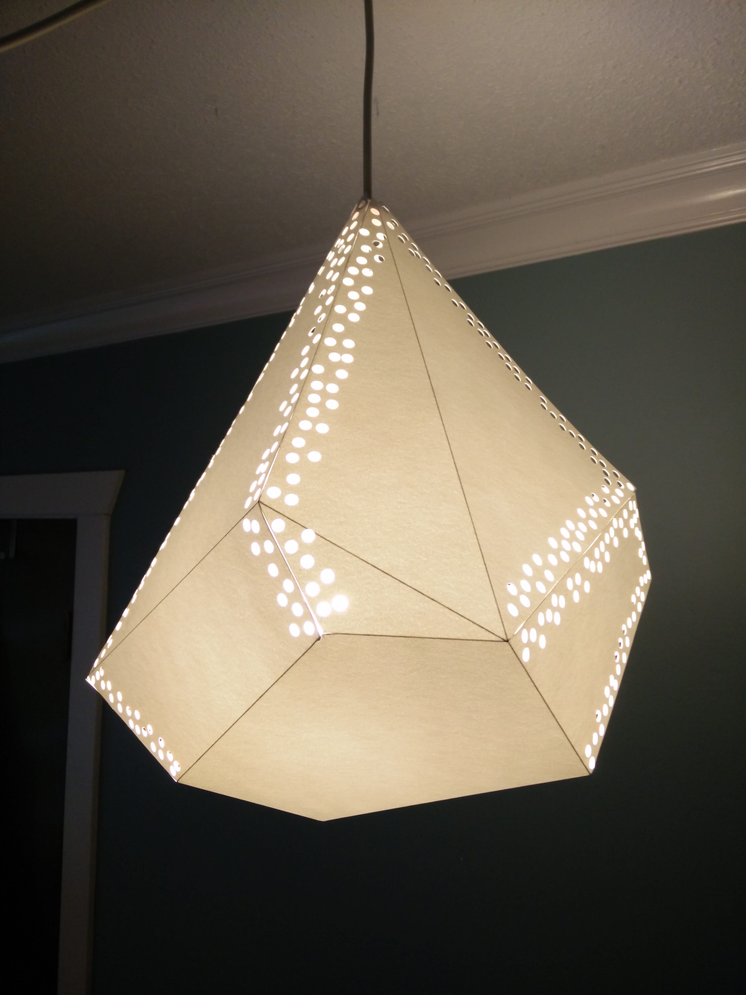 Faceted Raindrop Lamp