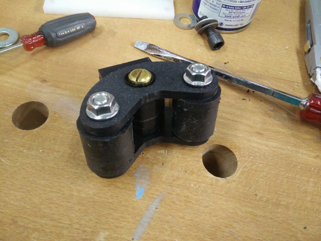 Stone-gripping Exterior Clamp